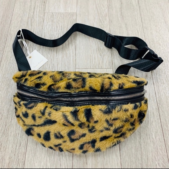Faux Fur Fanny packs! Leopard or Camo! NWT - Picture 5 of 9